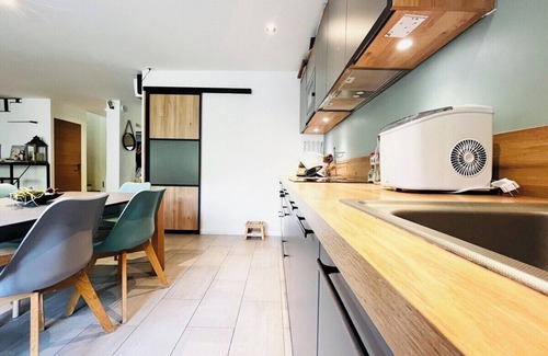 Montredon Villa | Villa 4 bedrooms Piscine Pétanque, 3 min from the sea