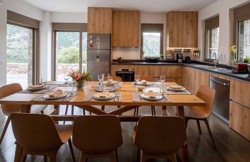 Vrachasi Villa | Villa Adagio - 5 bedroom villa with a heated eco-pool