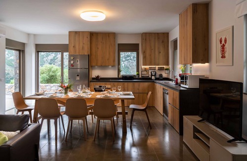 Vrachasi Villa | Villa Adagio - 5 bedroom villa with a heated eco-pool