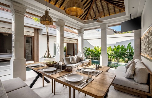 Kerobokan Villa | Villa Advaya