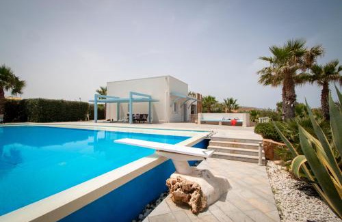 Cornino Villa | Villa Afrodite | Luxury Villa and Pool