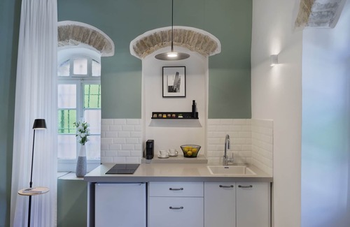 Nachlaot Hotel | Villa Albi - Machne Yehuda Hotel