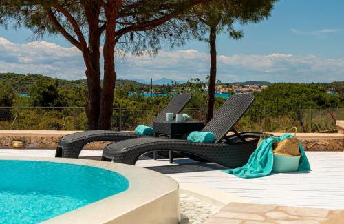 Papastavraiika Villa | Villa Amethyst