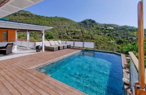 Morne de Depoudre Villa | Villa Anakao | Near Ocean - Located in Exquisite Saint Jean with Private Pool