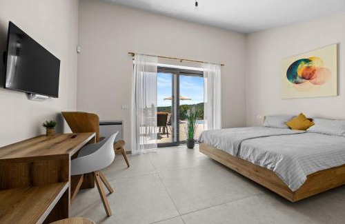 Vizinada Villa | Villa Andrea Double or Twin Rooms with pool, balcony and parking