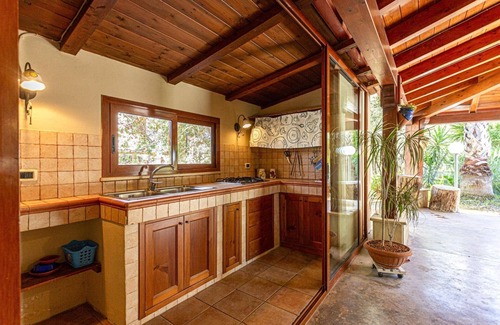 Scicli Villa | Villa Angelica by Villa Plus