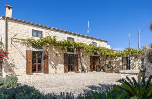 Scicli Villa | Villa Antica Aia con piscina