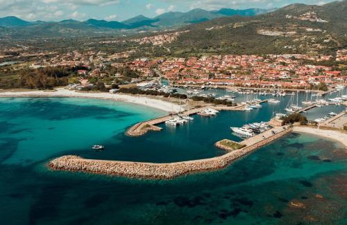 Porto Ottiolu Apartment | Villa Antonia, 300 metres from the sea