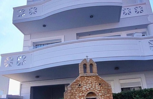 Daratsos Villa | Villa Aphrodite with sea & mountain view