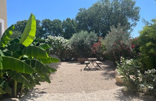 Saint-Etienne-du-Gres House | Villa Aprile