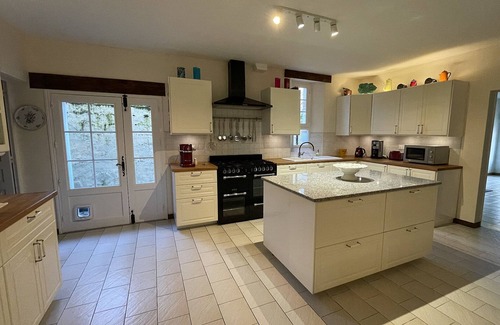 Tremolat Villa | Villa Avec Piscine Dans Beau Village Typique Périgord Noir Bord Dordogne