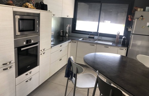 Arthes House | Villa Avec Piscine Proche Dalbi