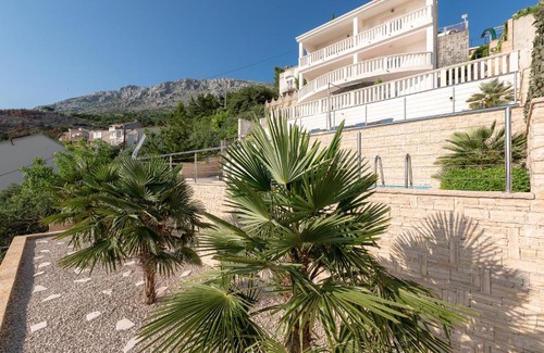 Stanici Villa | Villa Awelon Omis Riviera
