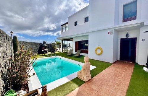 Playa Blanca Villa | Villa Bali