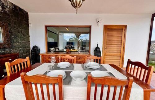Playa Blanca Villa | Villa Bali