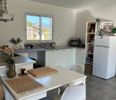 Laroque House | Villa Belle Vue