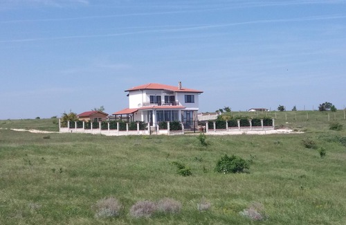 Kavarna Villa | VILLA BELLEROSE - 4 bedrooms Luxury villa on Thracian Cliffs Golf Resort