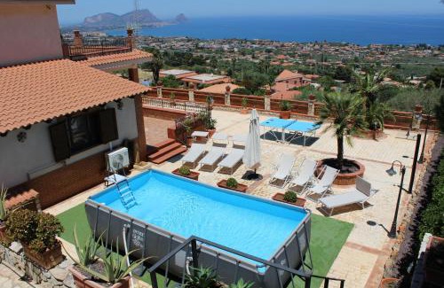 Altavilla Milicia Villa | Villa Belvedere di Altavilla with Pool and Near The Sea