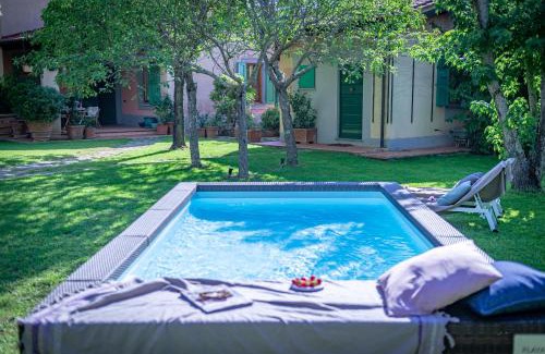 Bivio Pozzo Villa | Villa Belvedere Stylish Villa on Tuscan Hills