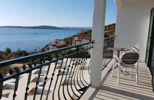 Maslinica Apartment | Villa Berg