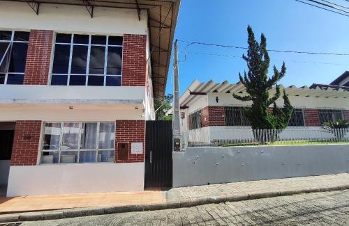 Velha Apartment | VILLA BILAC 08 - Aconchegante Studio próximo à Vila Germânica