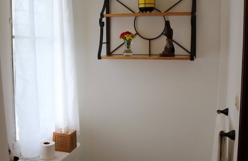 Belize City Bed & Breakfast | Villa Boscardi - 2 Queen Size Beds. Full Breakfast Included