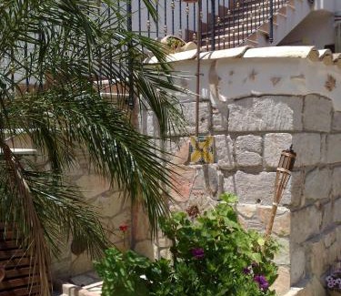 Capaci House | VILLA BUTTERFLY 1 sea and history