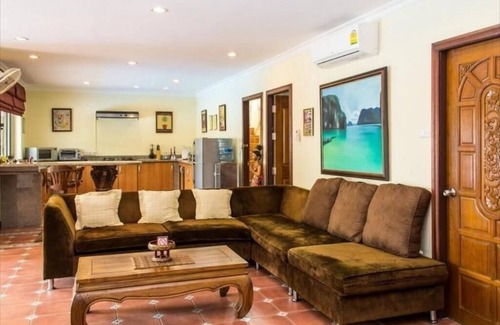 South Pattaya Villa | ⭐Villa BV 4 bedrooms near Walking Street & beach