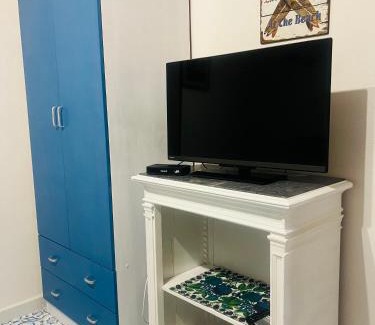 Vulcano Porto House | Villa by the Vulcano - 70mq plus large garden and patio