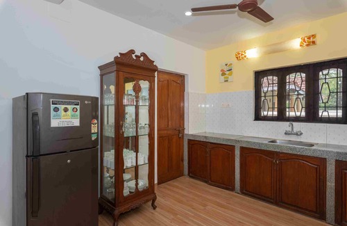 Gauravaddo Villa | Villa Calangute Phase 1 – Family-Friendly 4BHK, 2-Min Walk to Calangute Beach