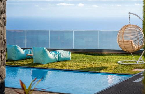 Tabua Villa | Villa Candelária by An Island Apart