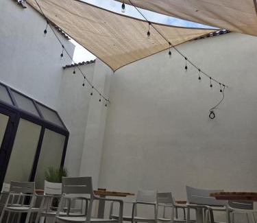 Constanta House | Villa Caprice