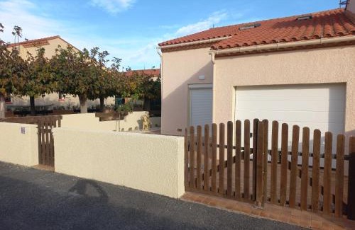 Le Barcares House | Villa Cara, 6 personnes, proche plage et commerces, secteur calme, Classé 3 étoiles