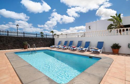 Los Mojones Villa | Villa Carolina