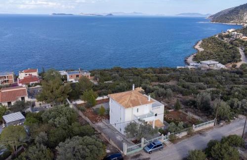 Katakali House | Villa Catherine