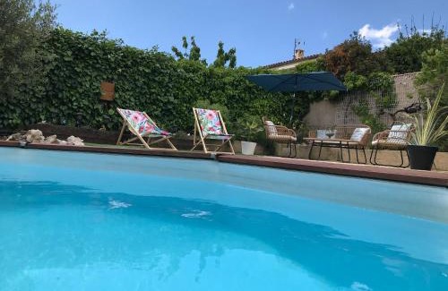 Carnoux-en-Provence Villa | Villa Cléa, belle propriété provençale, jardin, piscine, au calme