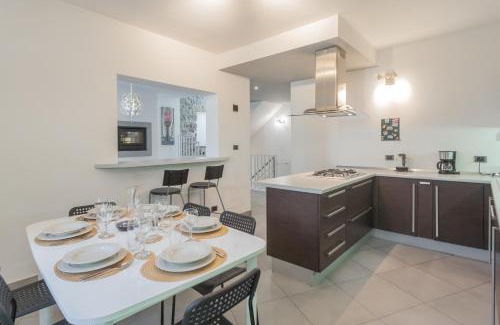 Torno House | Villa Clara Parking,WiFi,Jacuzzi on Lake Como