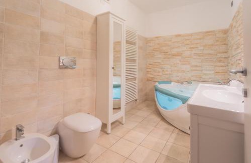 Torno House | Villa Clara Parking,WiFi,Jacuzzi on Lake Como