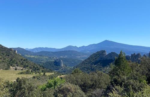 Mondragon Villa | Villa climatisée avec piscine CHAUFFÉE au cœur du massif d'Uchaux , calme absolu !