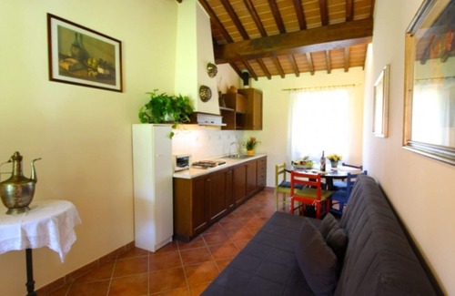 Castelfranco Piandisco Villa | Villa composed of 3 apartaments. Private pool