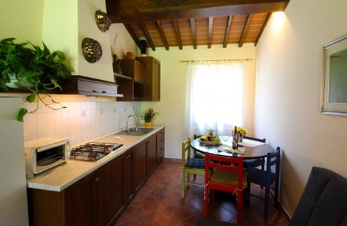 Castelfranco Piandisco Villa | Villa composed of 3 apartaments. Private pool