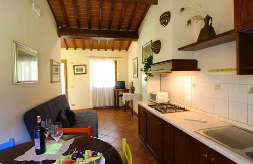 Castelfranco Piandisco Villa | Villa converted from old outbuildings with private swimming pool. Small restaurant on site run by th