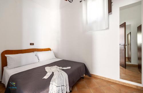 Ventimiglia di Sicilia Villa | Villa Cocos