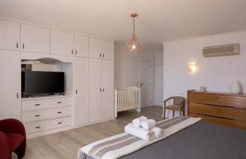 Prazeres Villa | villa com piscina entre o mar e as montanhas