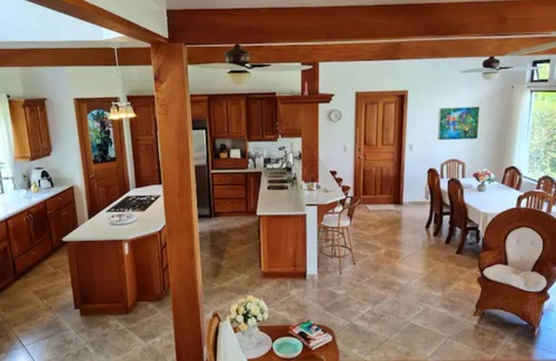 Nuevo Arenal Villa | Villa Corazón Occidente - Lake Front private beach Lake Arenal