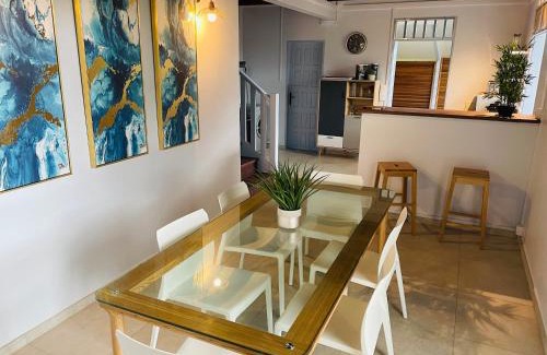 Cayenne House | VILLA CORNELIE