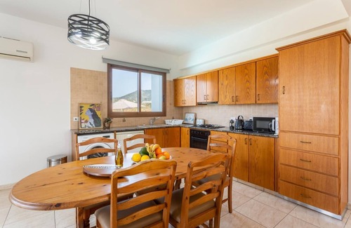 Ayia Marina Chrysochous Villa | Villa Sunset - Three Bedroom Villa, Sleeps 7