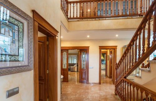 Sonnenland Villa | Villa Dalara Maspalomas, Private Pool and Jacuzzi