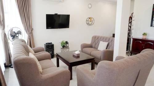 Cipanas Villa | Villa Dalia Puncak Na6-18
