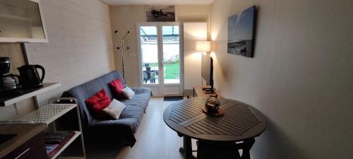 Andernos-les-Bains House | Villa Darom, 7 rue parmentier à Andernos les Bains